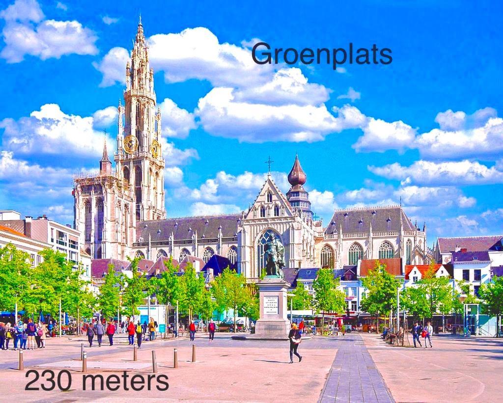 In thé hart of the city Amberes Exterior foto